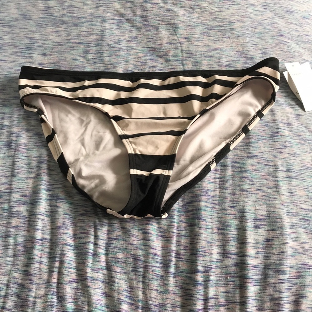 NWT Liz Claiborne bikini bottom